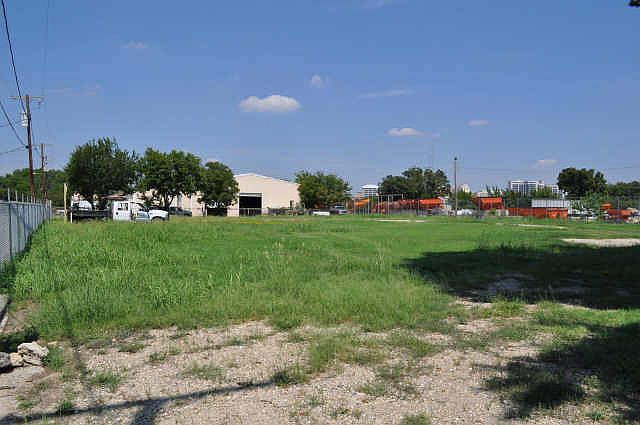 1st image of 4742 Iberia Ave