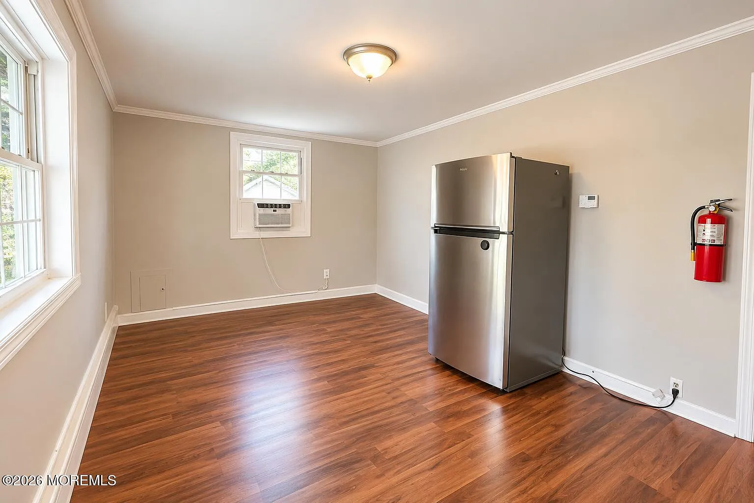 1 bed, 2489 sqft, $2,100 — Photo 2