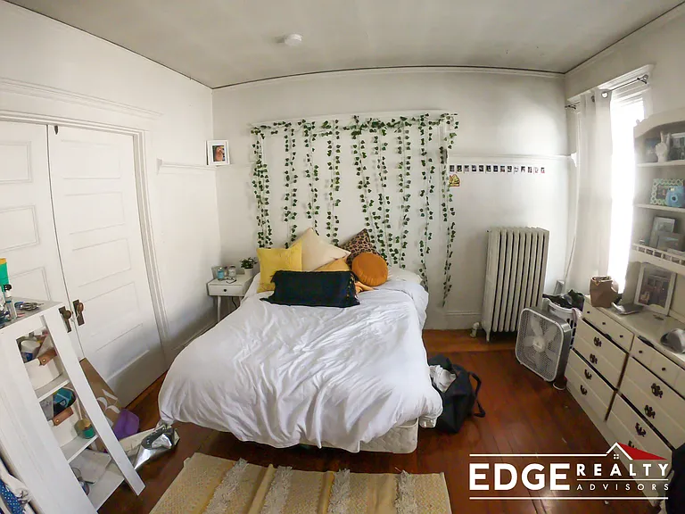 324 Faneuil St #3 — Photo 8