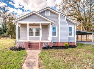 107 Rose St, Mount Holly, NC 28120