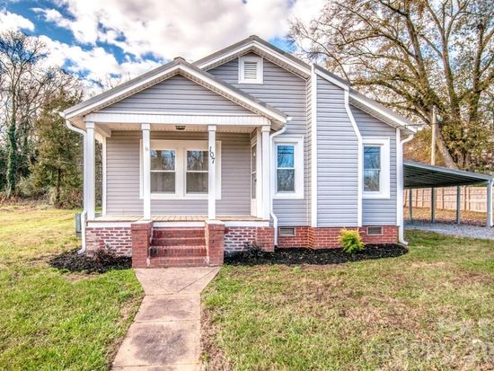 107 Rose St, Mount Holly, NC 28120