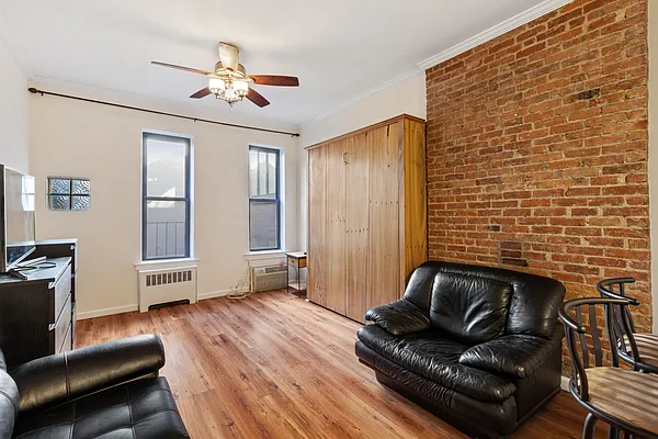 Rented by Douglas Elliman | media 14