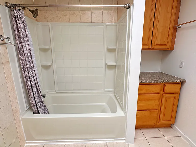 367 Willits St — Photo 22