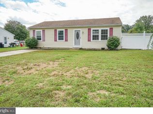 15 Danbury Dr, Sicklerville, NJ 08081