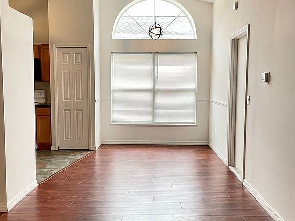 5th image of 14551 Greydale Cir