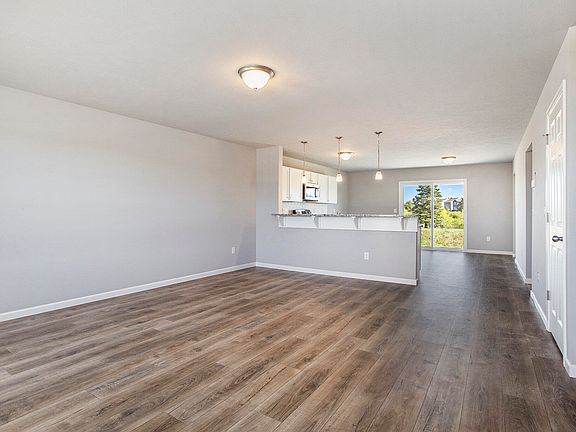 5th image of 2050 Orlov Dr