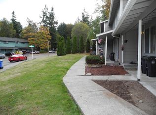 675 SW Harrier Cir, Oak Harbor, WA 98277