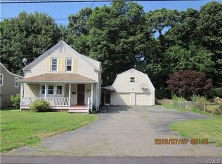 141 Sunset Ave, Fairfield, CT 06824