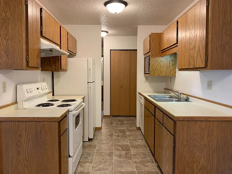 Gatewood Apartments — Photo 51