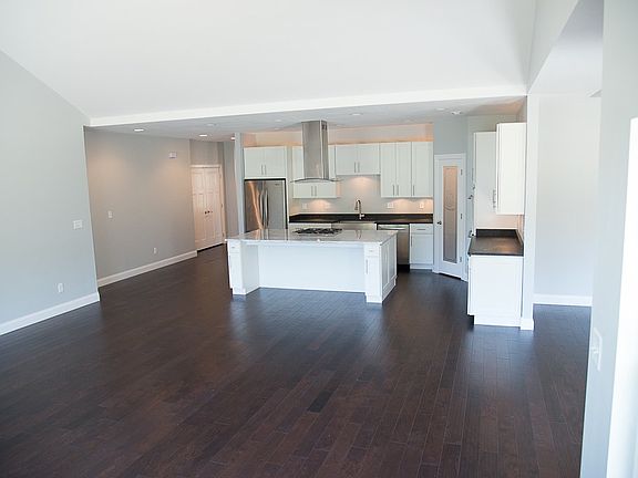 5th image of 12214 Macon Way