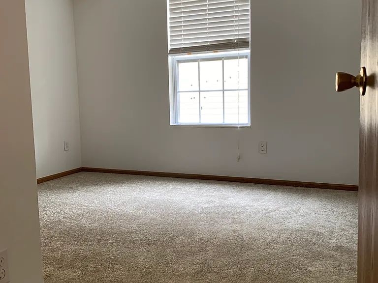 4252 Executive Pkwy #527 — Photo 6
