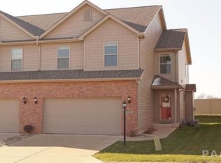 7121 N Thomas Davis Dr, Peoria, IL 61615