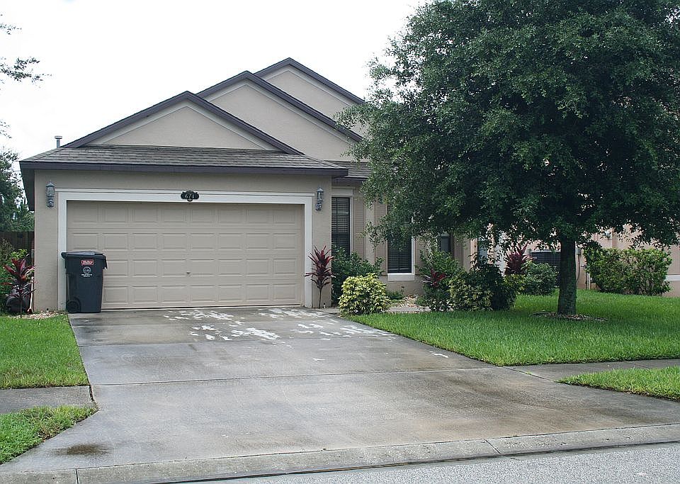 1st image of 671 Loxley Ct