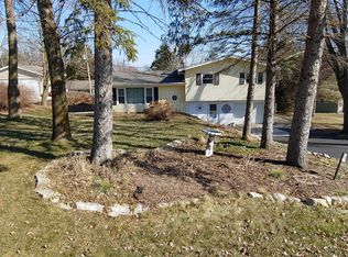 W262S3268 Ridge Rd, Waukesha, WI 53189