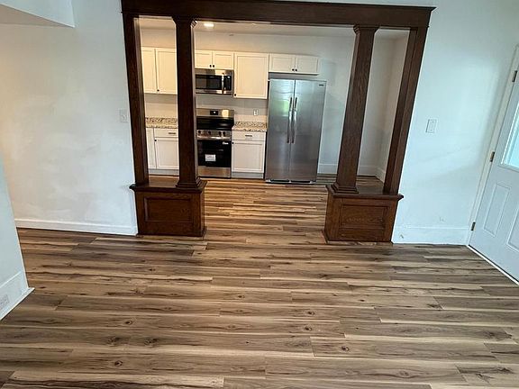 5th image of 100 N Main St