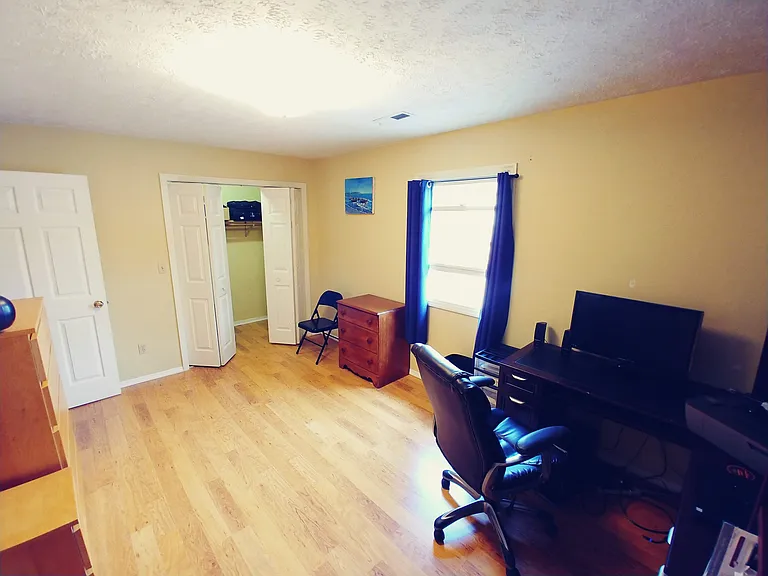428 W Northlane Dr — Photo 8