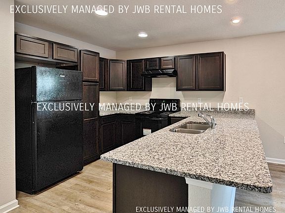 4th image of 8259 Free Ave