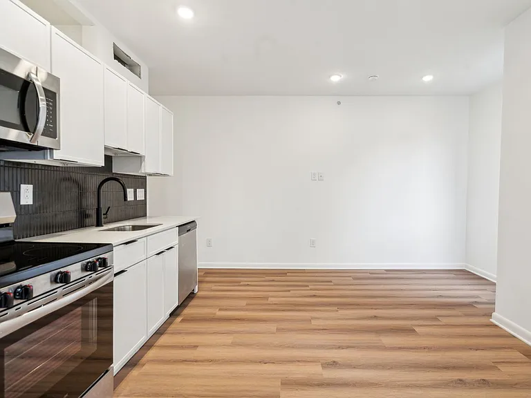Brand New Fishtown Apartments — Photo 14