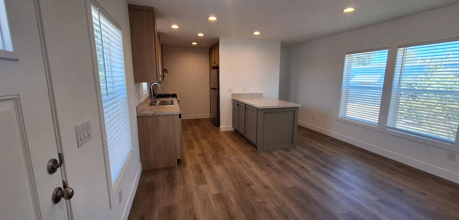 3 bed, 2.0 bath, $1,350 — Photo 3