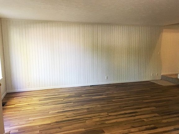 4th image of 535 Tollis Pkwy #1-03