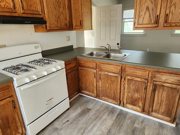 712 Bancroft St #1, Des Moines, IA 50315