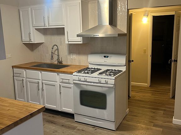 4th image of 5845 N Elston Ave #1