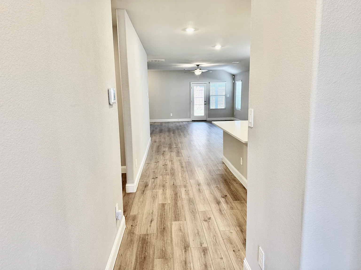 2358 Aspen Hill Dr — Photo 3
