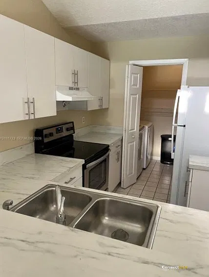 2 bed, 2.0 bath, 1060 sqft, $2,500 — Photo 4