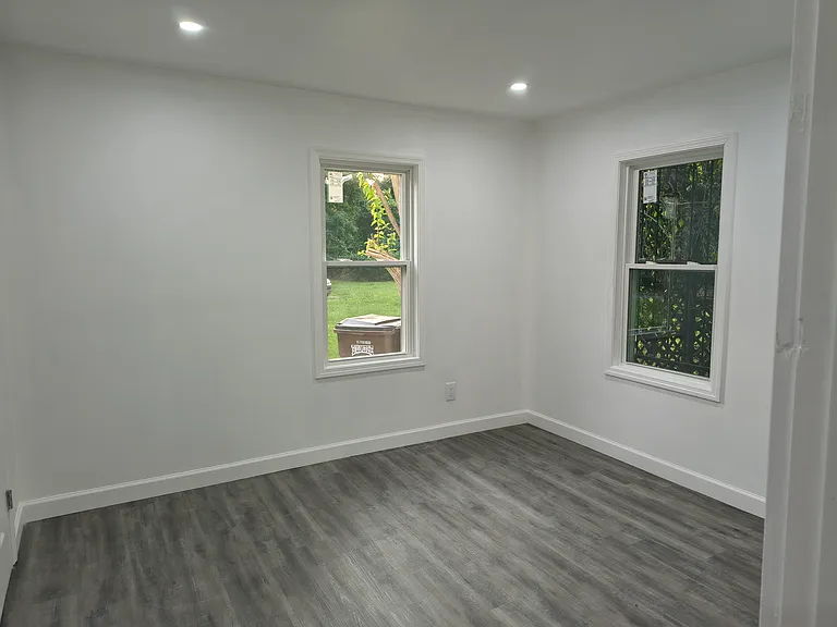 902 E Lexington St #902 — Photo 4