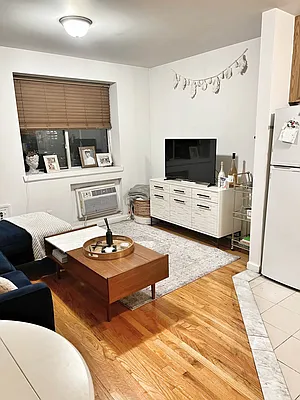 Rented by Jack B Shapiro | media 10
