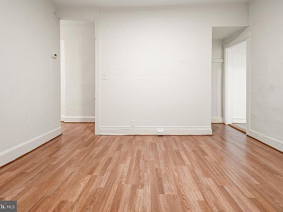 5th image of 2008 Division St