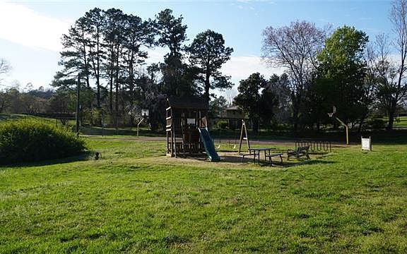 2nd image of 6266 Southlake Dr