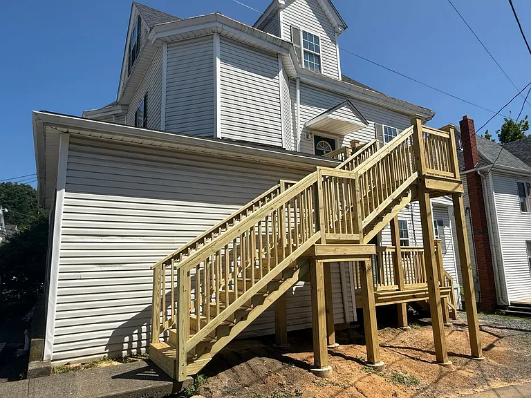 382 Forest Avenue — Photo 2