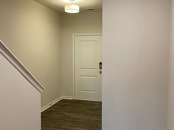 2nd image of 3924 Townes Blvd