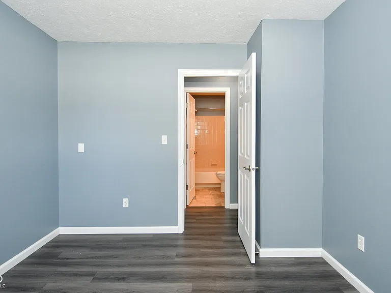 7826 Five Points Rd — Photo 14