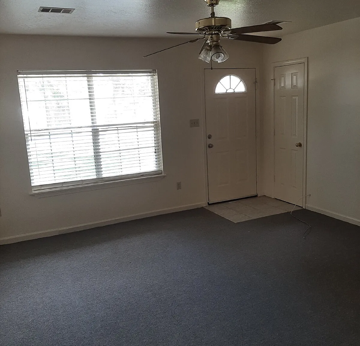 2 bed, 2.0 bath, 924 sqft, $975 — Photo 4