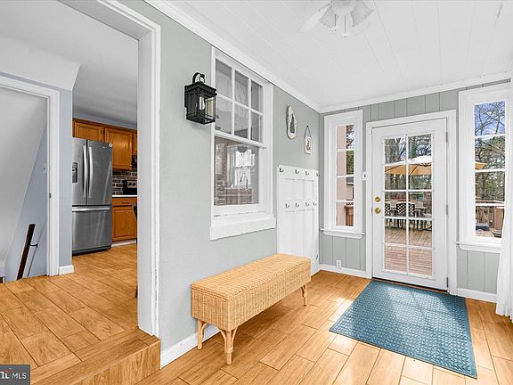 3rd image of 11 Culp Rd