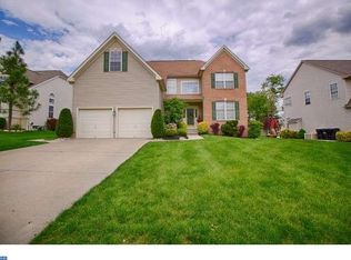 7 Canyon Dr, Berlin, NJ 08009