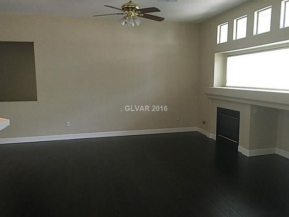 3rd image of 580 Broomspun St