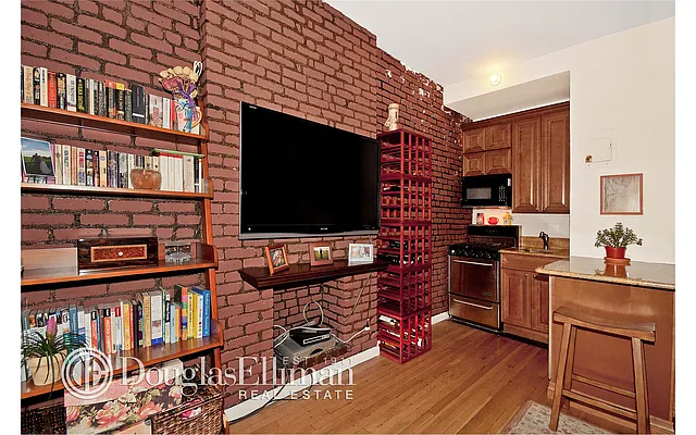 Rented by Douglas Elliman | media 11