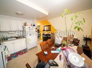 2539 21st St #1, Astoria, NY 11102
