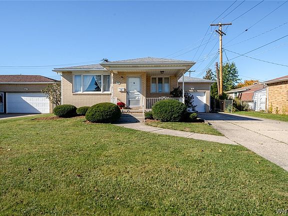 2nd image of 48 Candace Ln