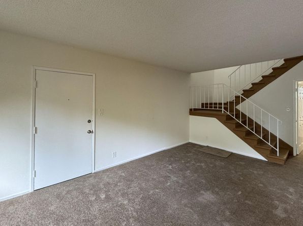 2014 Cloverfield Blvd APT 4