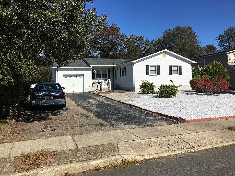 1st image of 108 Woodland Dr