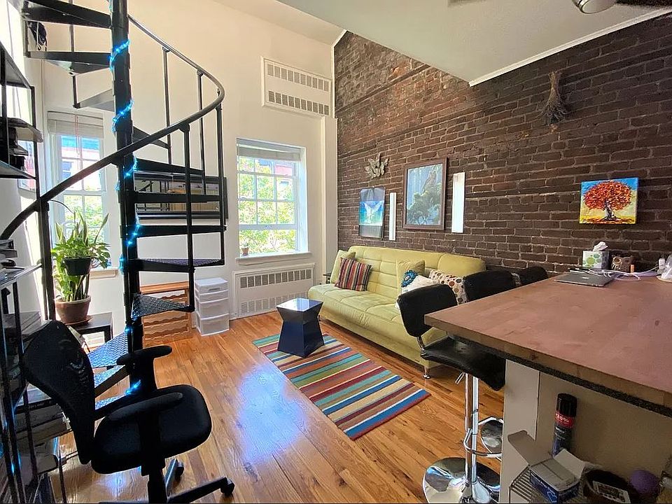 1st image of 422 W 22nd St APT 10