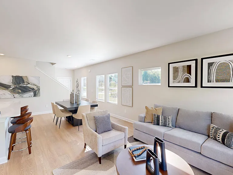 Gramercy Woods — Photo 4