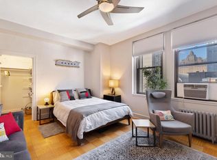 250 S 13th St APT 8F, Philadelphia, PA