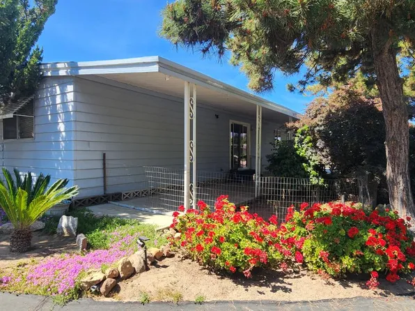 1300 W Olson Ave Spc 6, Reedley, CA 93654