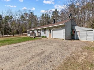 67 Margaret St, Naples, ME 04055