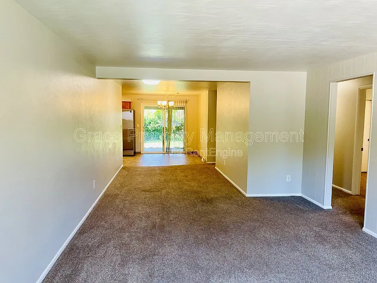 3583 Wright St — Photo 3